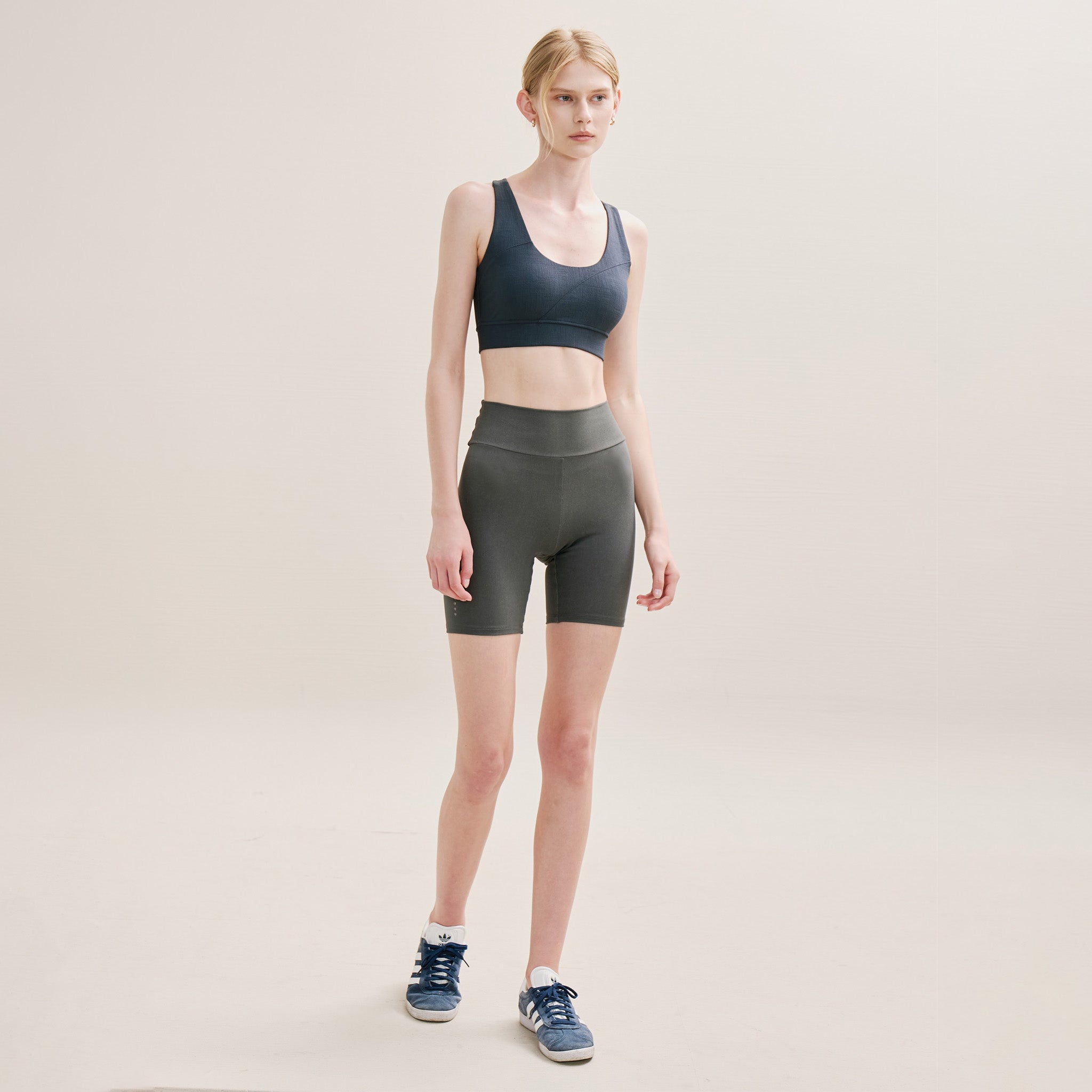 Active Medium Support Racer Back Bra