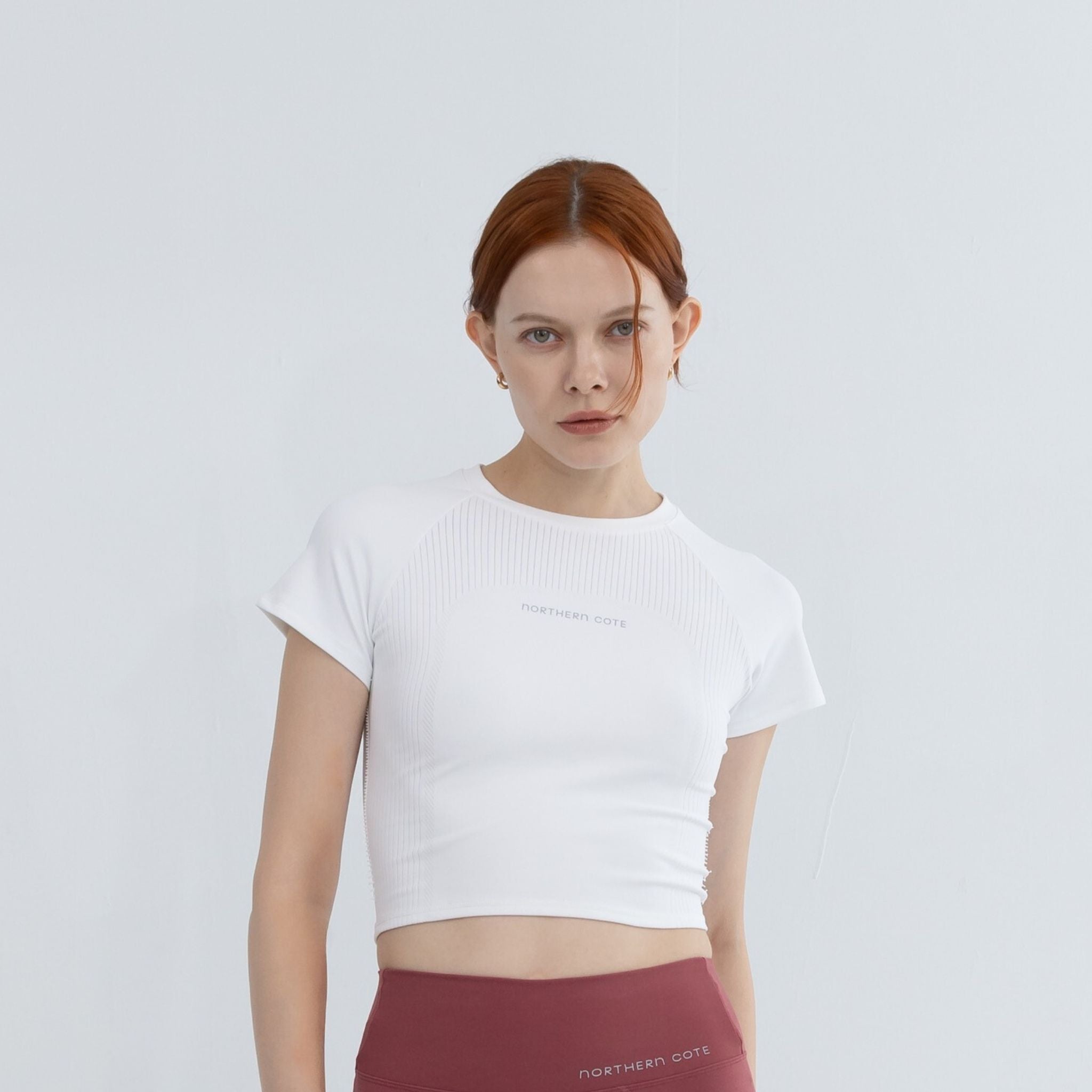 white cropped top for gym routines