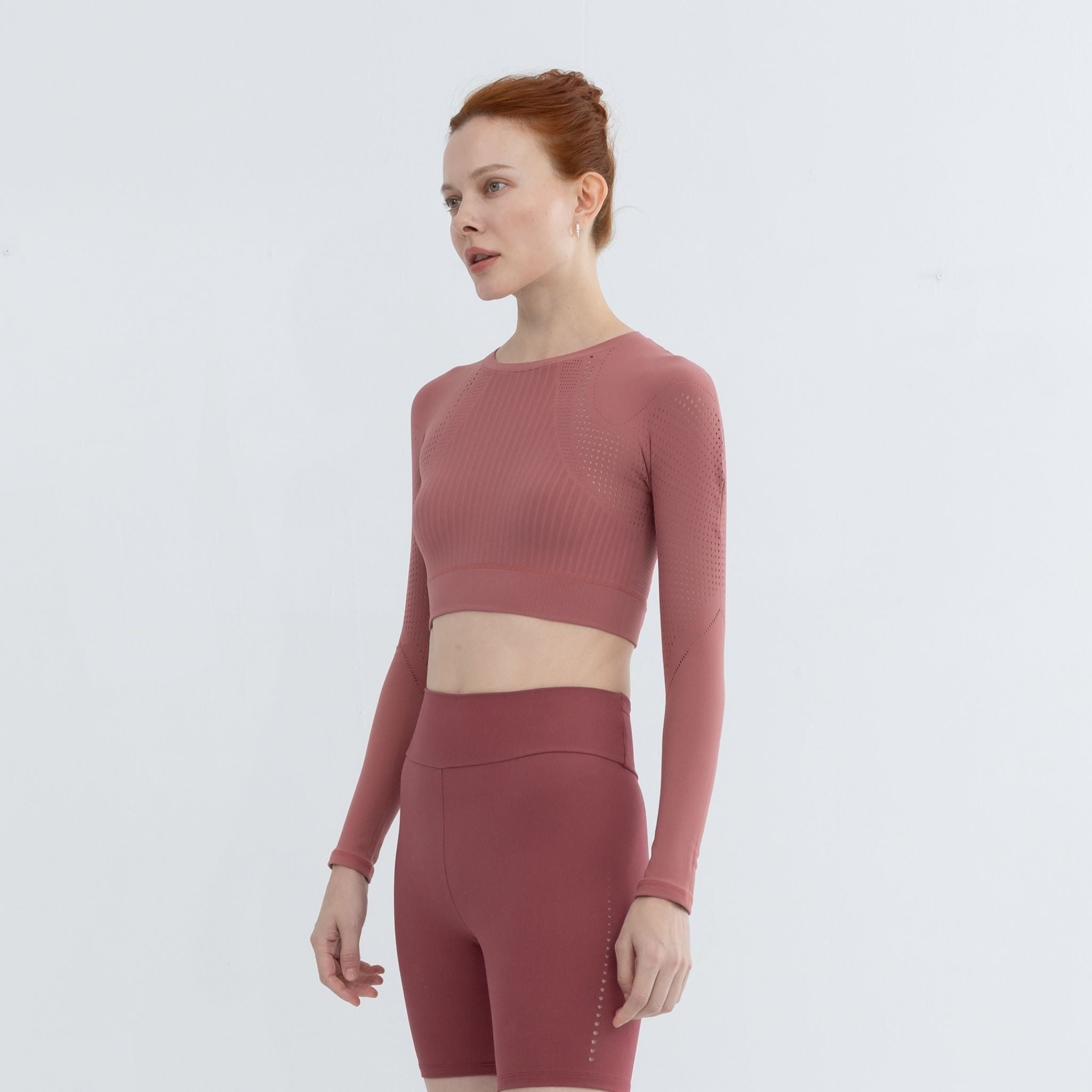 Glimmer Seamless Cropped Pullover