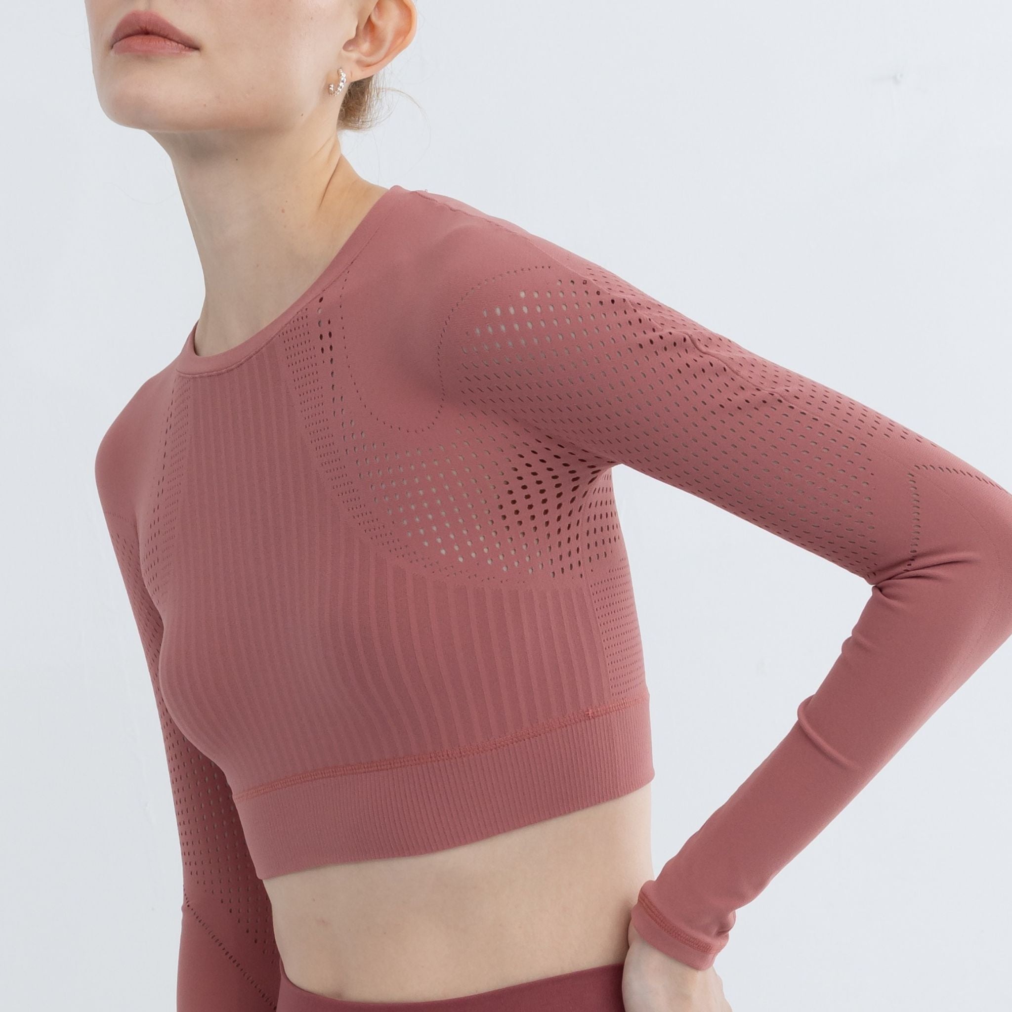Glimmer Seamless Cropped Pullover