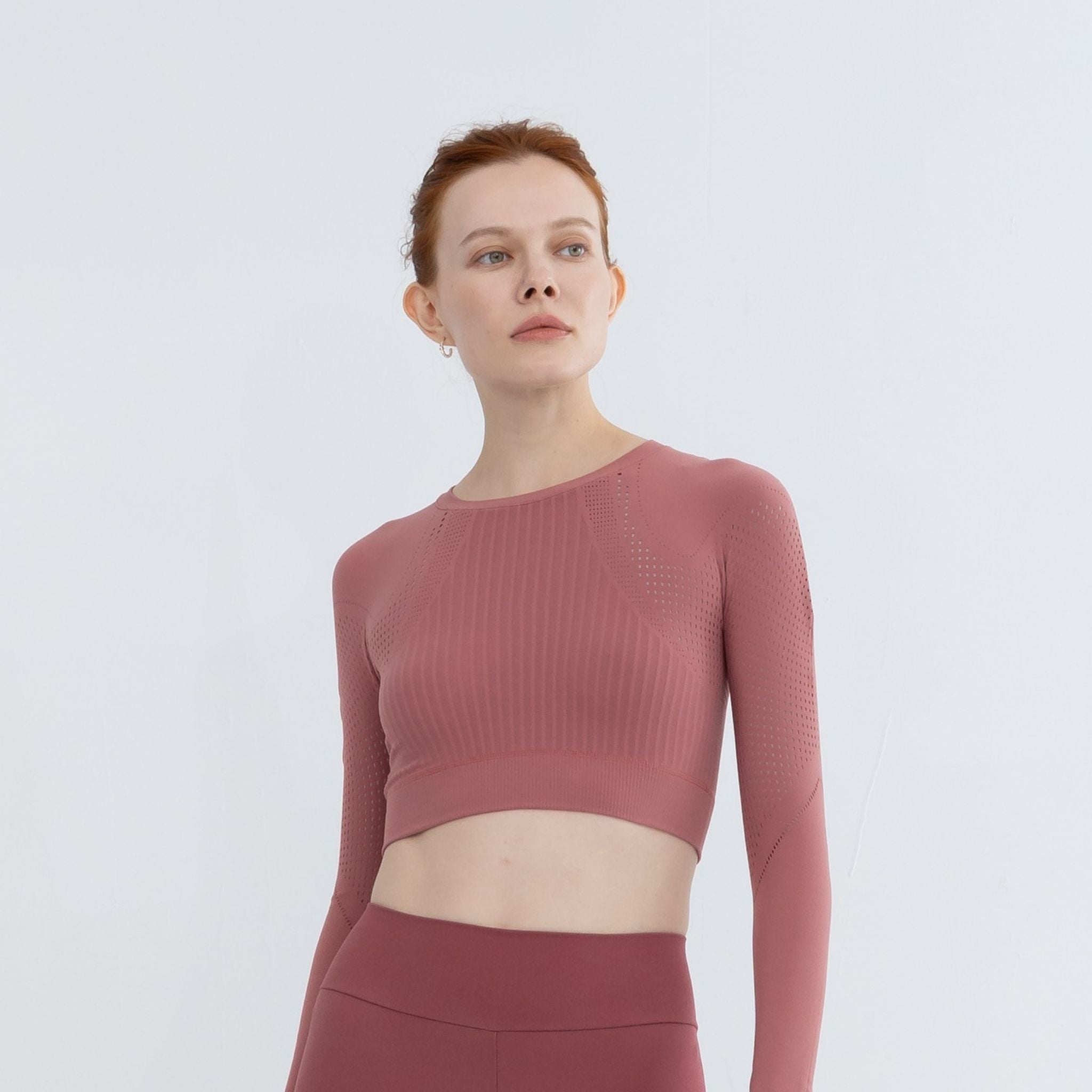 Comfortable cotton activewear for yoga