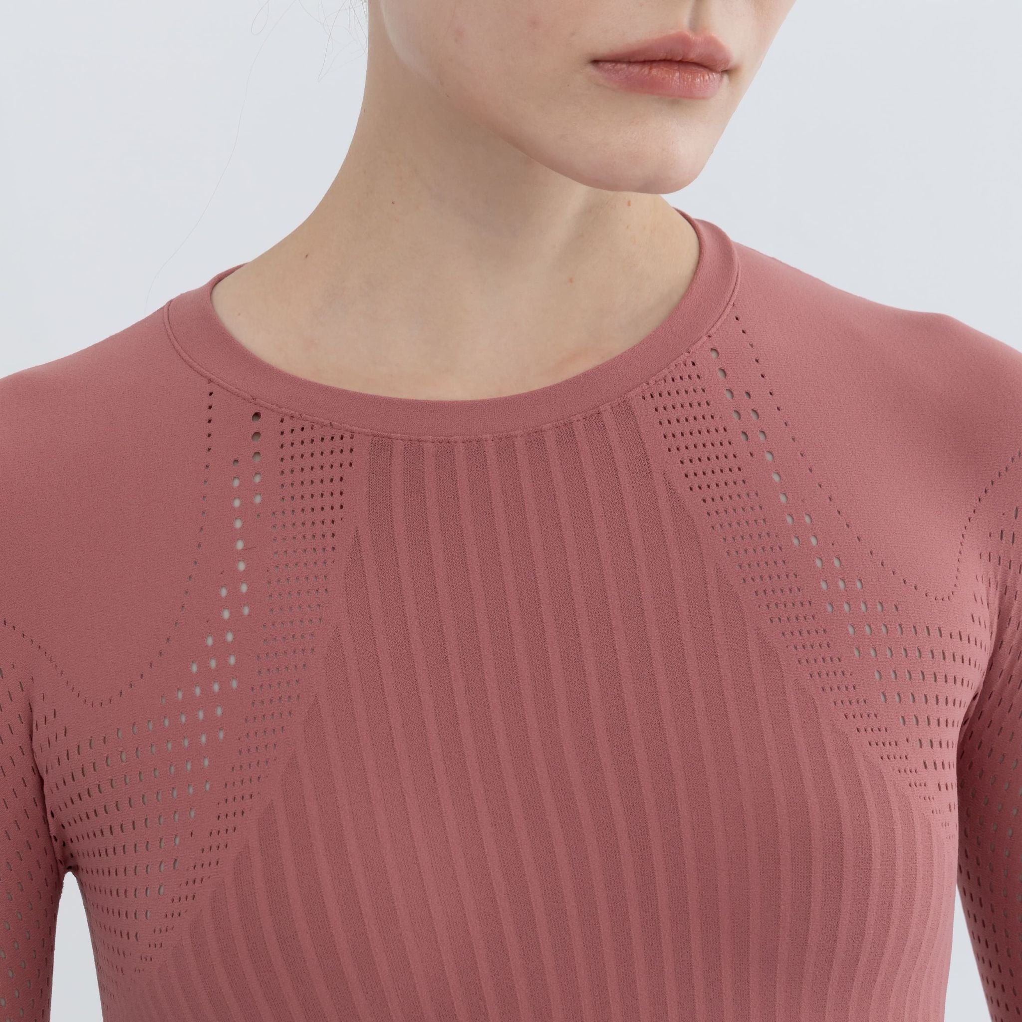 Glimmer Seamless Cropped Pullover