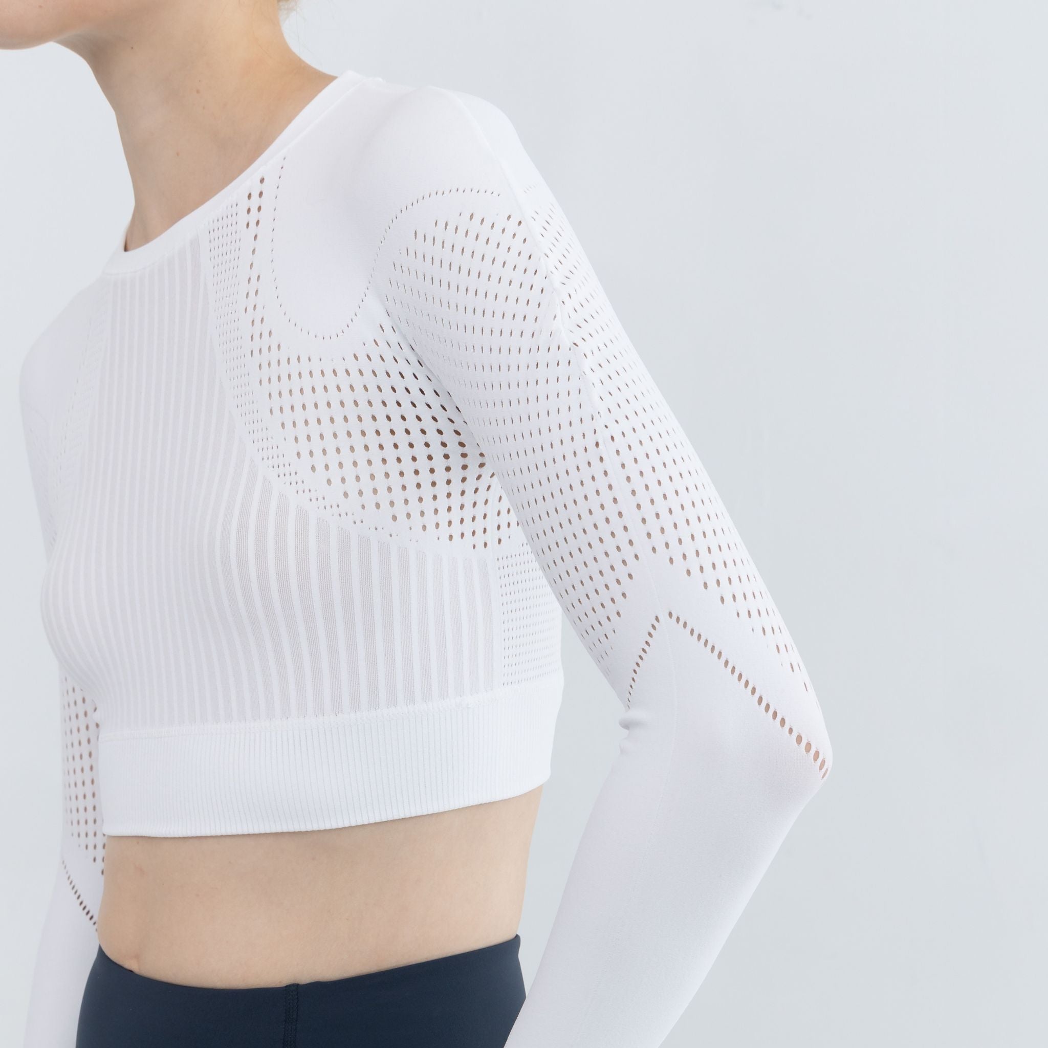 Glimmer Seamless Cropped Pullover