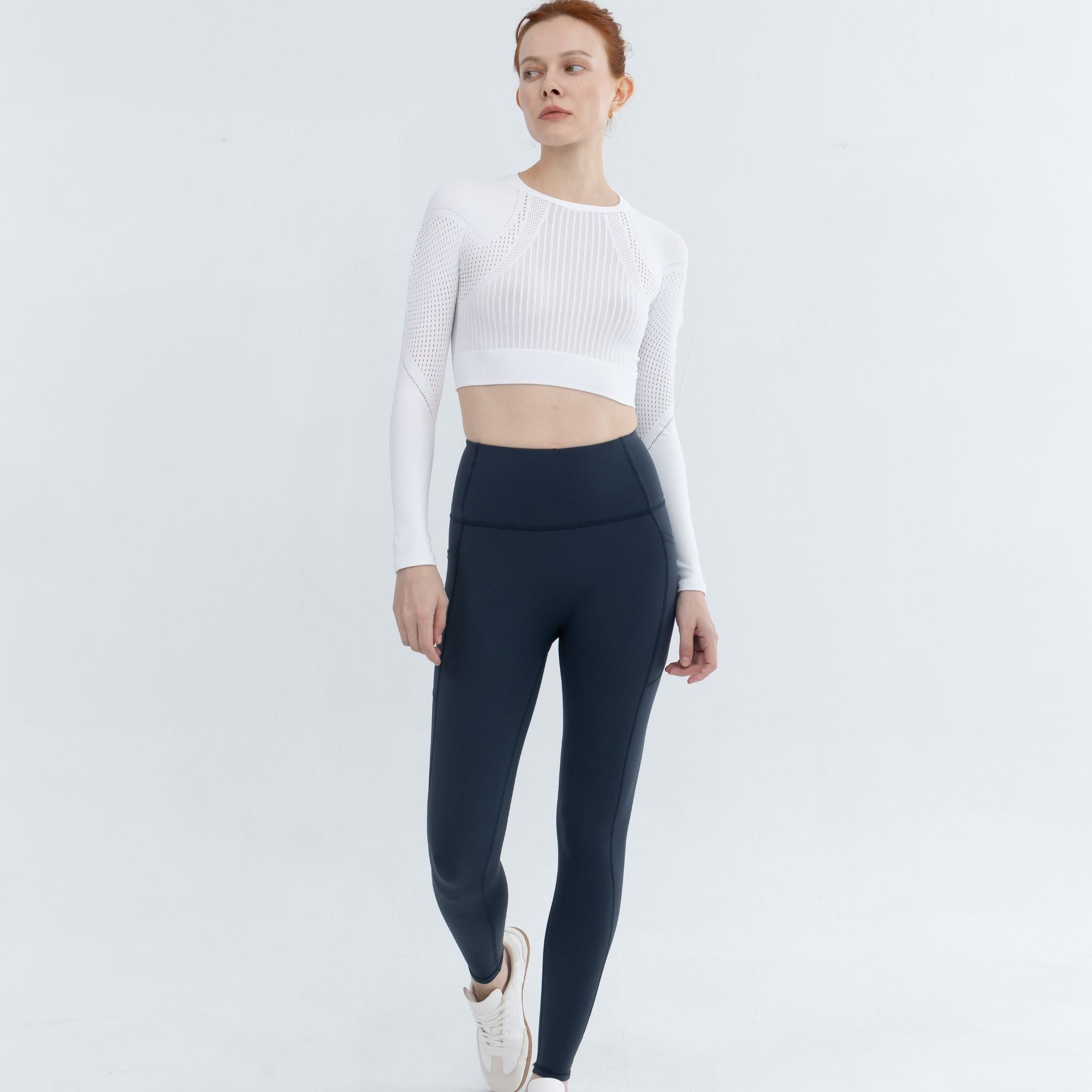 Glimmer Seamless Cropped Pullover