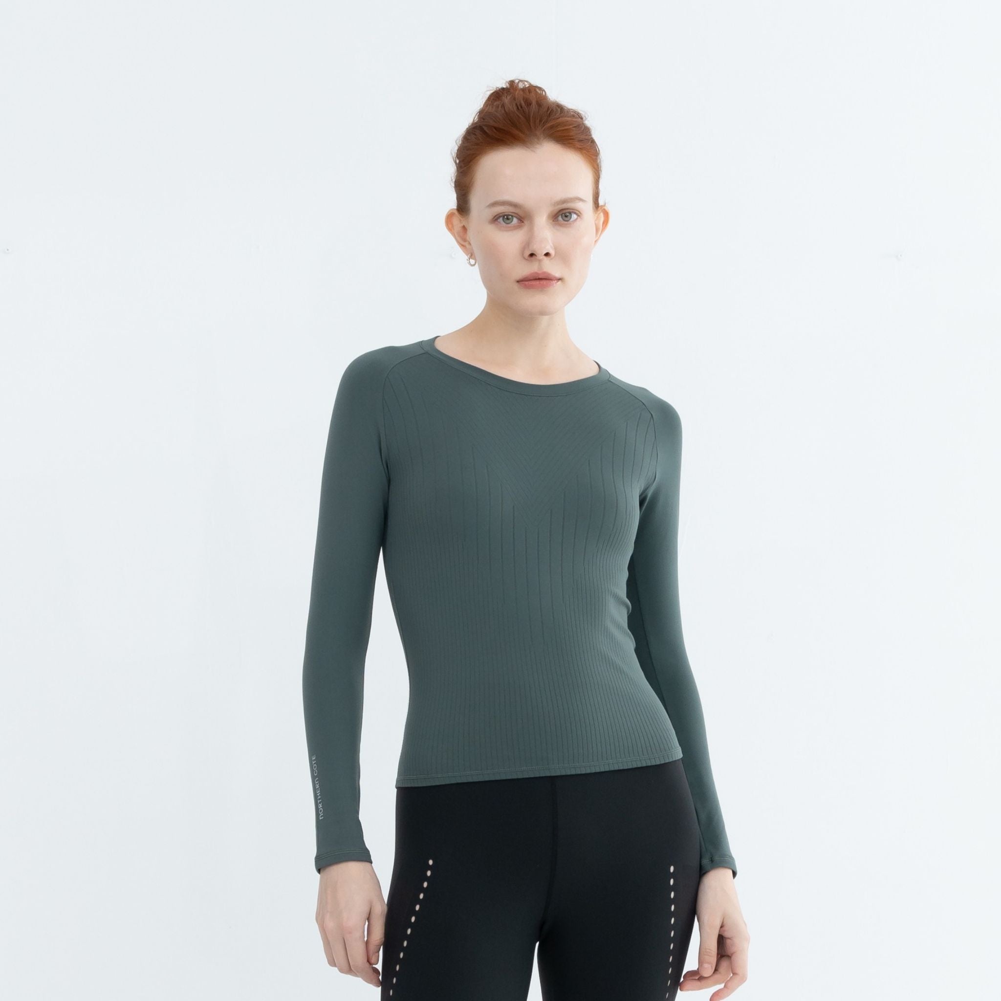 Linear grace fitness raglan pullover
