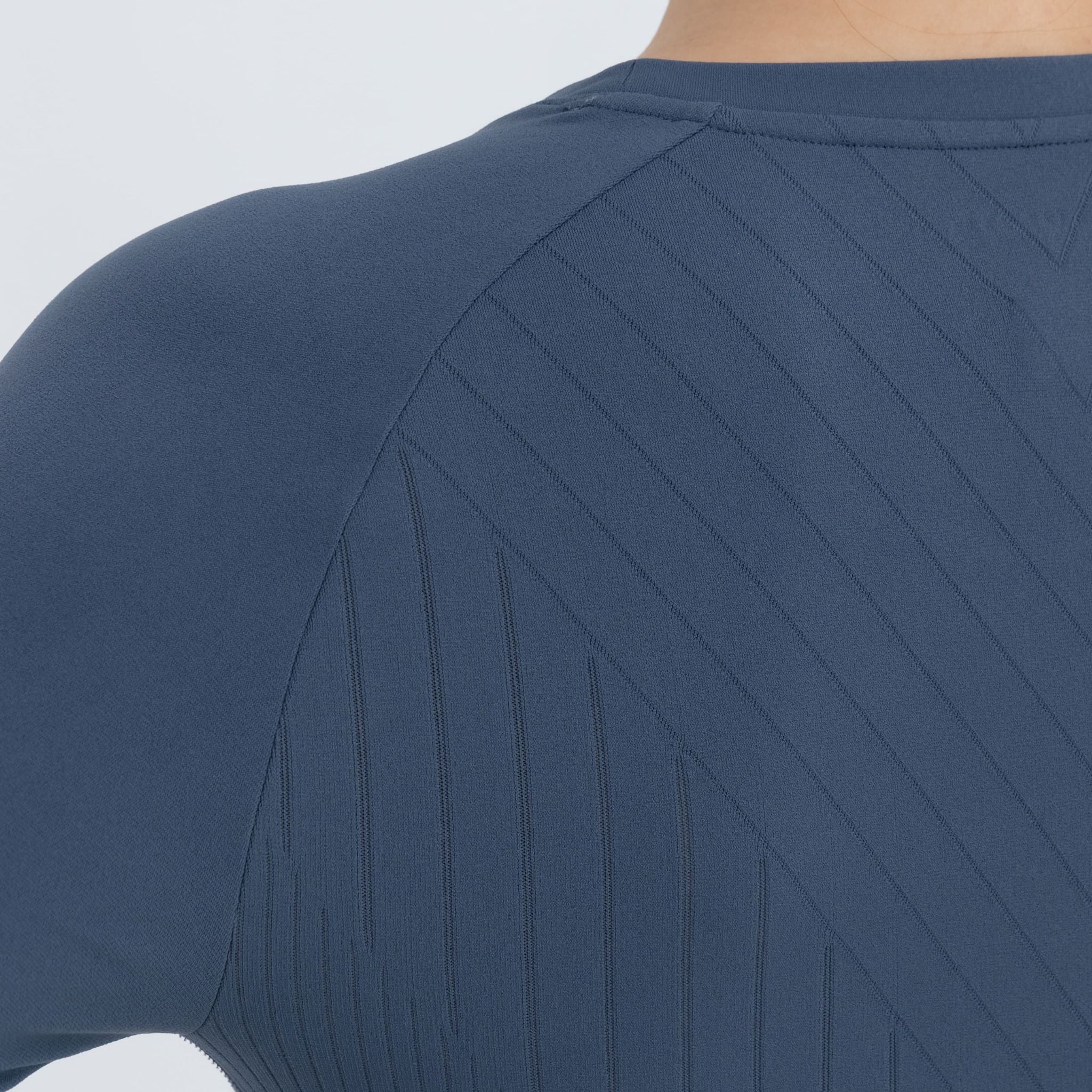 Form-fitting Exercise Pullover enhancing body movement