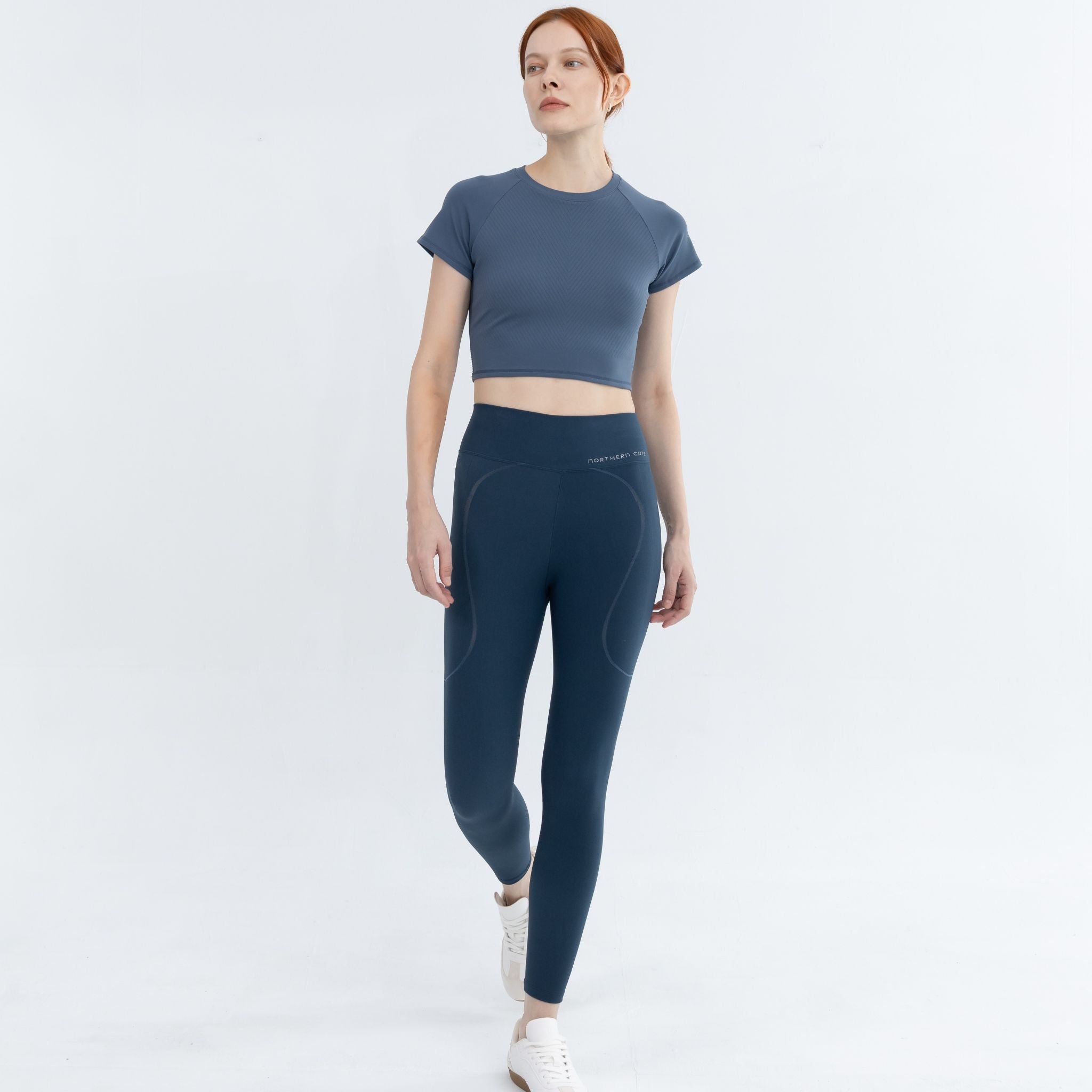 Linear Grace Fitness Raglan Crop Top