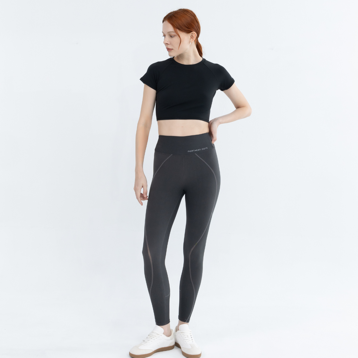 Linear Grace Fitness Raglan Crop Top