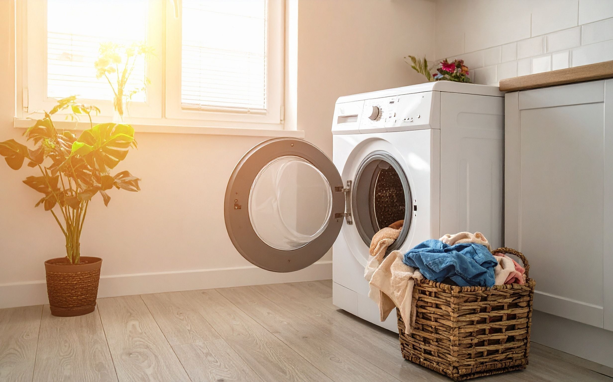 Understanding why proper activewear care matters makes it much easier to follow the right habits. Clean workout clothes are not just about smelling better.