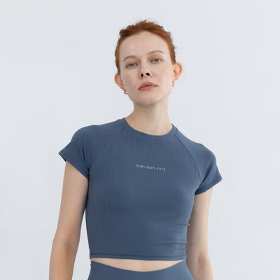 Smoky blue cropped top for gym routines