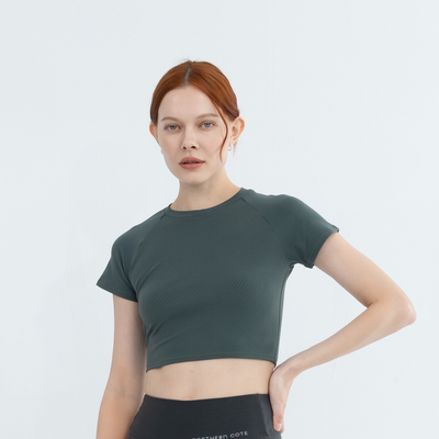 Linear Grace Fitness Raglan Crop Top