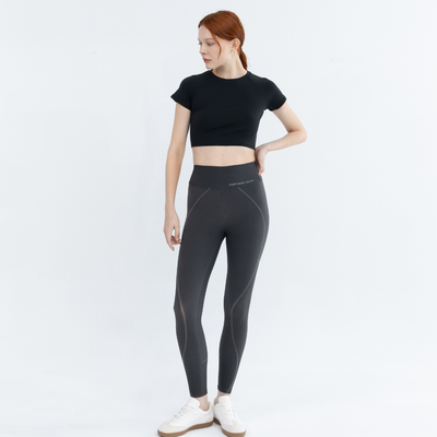 Linear Grace Fitness Raglan Crop Top