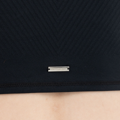 Linear Grace Fitness Raglan Crop Top