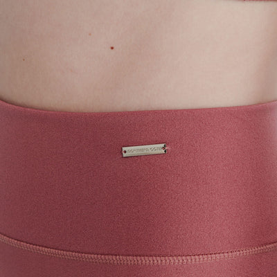 Durable athletic leggings designed for running and HIIT